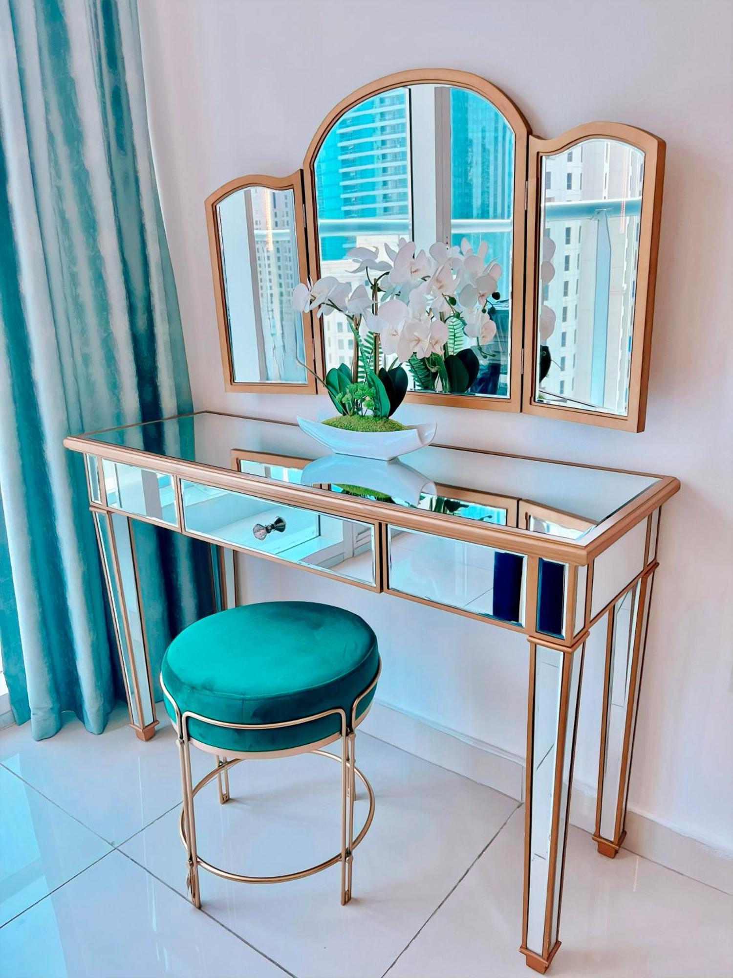 5 Star Serviced Apartment With Beach Access In The Heart Of Dubai Marina Free Welcome Gift Box Upon Arrival Kültér fotó
